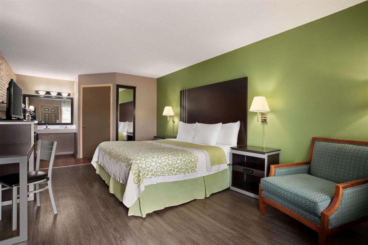 Days Inn By Wyndham Hardeeville/ I-95 State Line מראה חיצוני תמונה