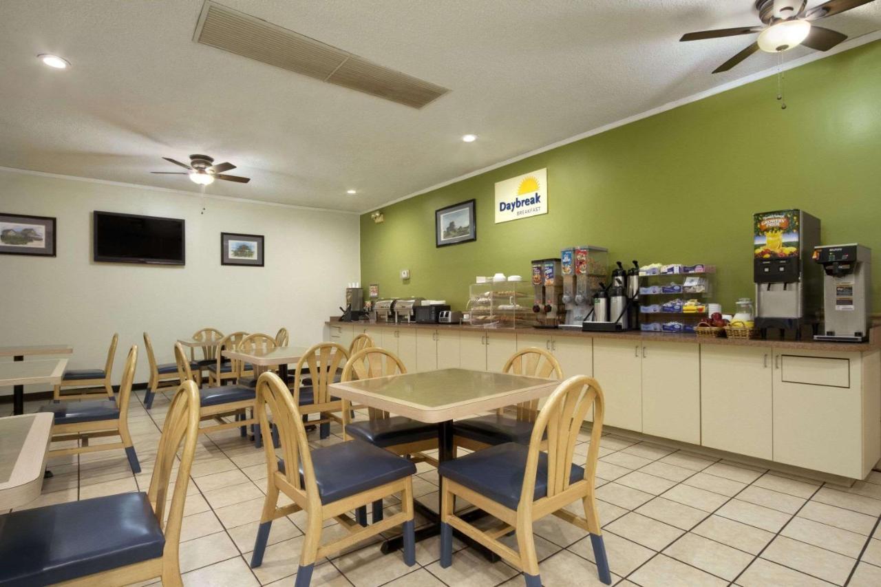 Days Inn By Wyndham Hardeeville/ I-95 State Line מראה חיצוני תמונה
